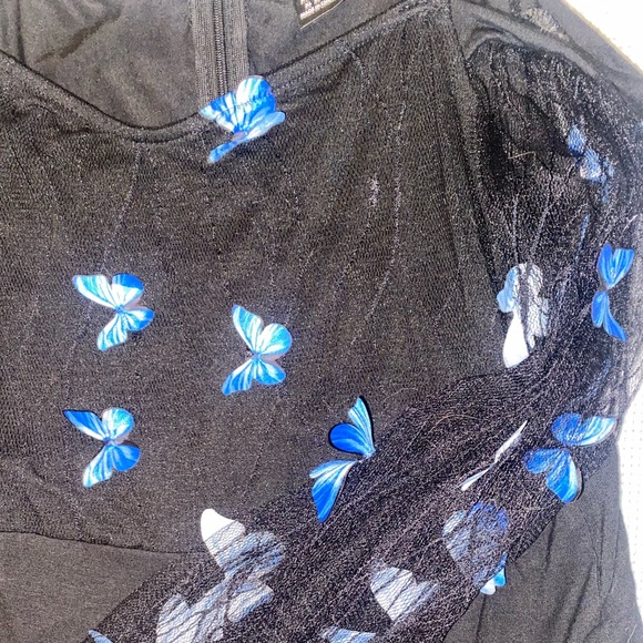 NWOT Cold Shoulder Butterfly Bodysuit - Picture 8 of 9